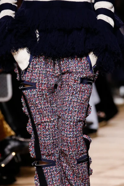Look 94